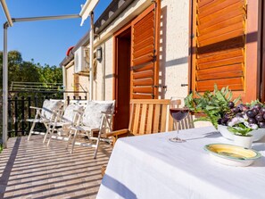 Outdoor dining - Haus Roberta by Interhome (Castelmola)