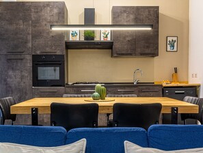 Fridge, microwave, oven, dishwasher - 'Casa Inzolia by Interhome (Castelmola)