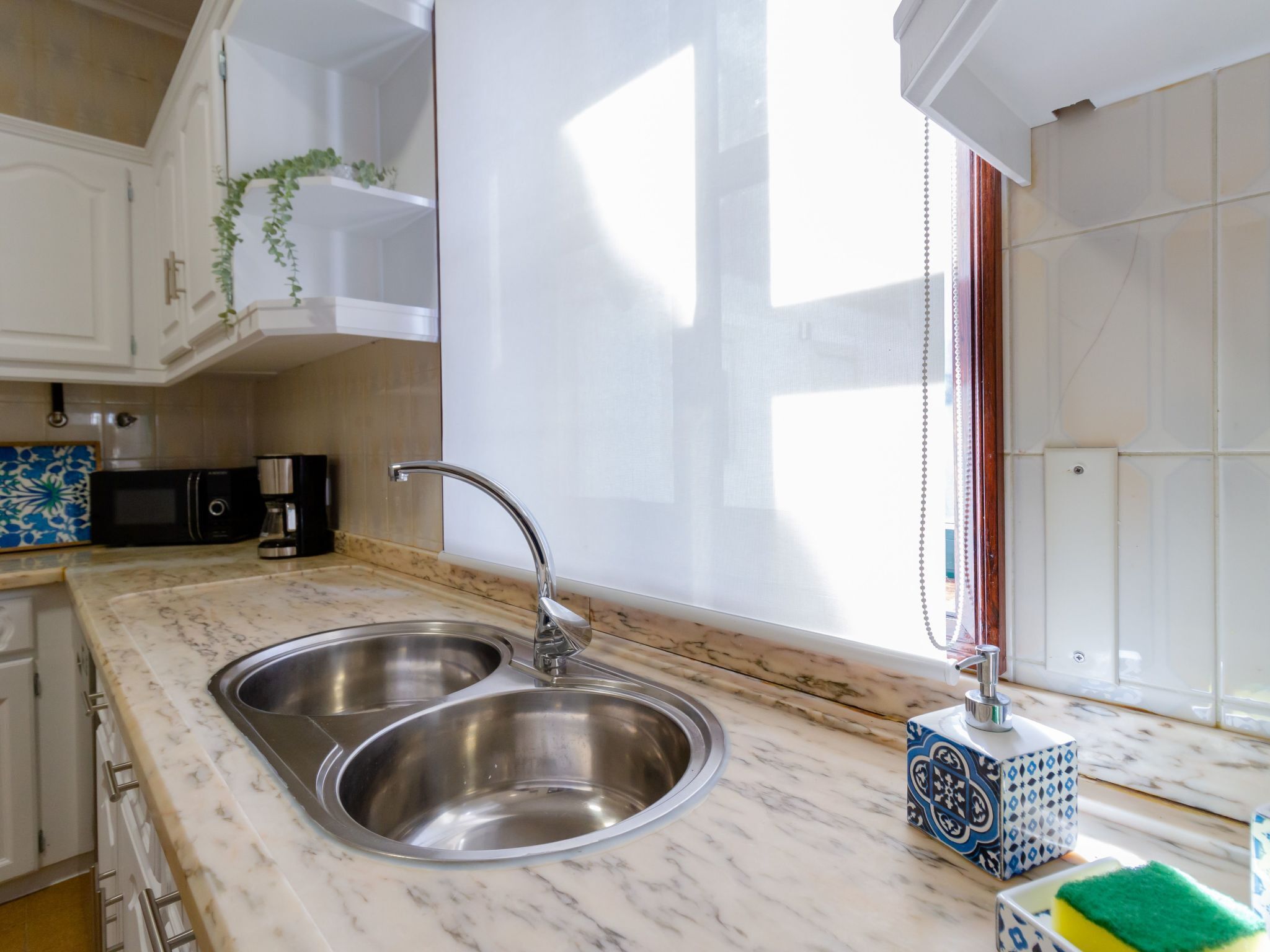 Réfrigérateur, micro-ondes, four, lave-vaisselle