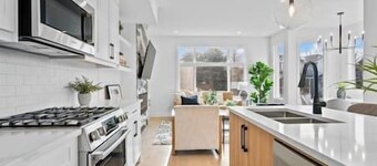 16 Guests | 2 King Beds | Game Room | 8 BR| Garage