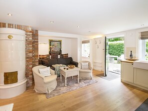 Interior - Luxuriöses Apartment in Reetdachhaus by Interhome (Archsum)