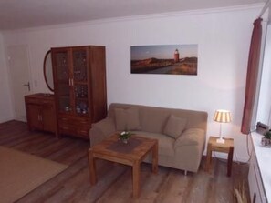 TV - FEWO Familie Wegg by Interhome (Archsum)