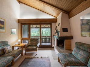 TV, DVD player - Wohnung Oelschläger by Interhome (Sörenberg)