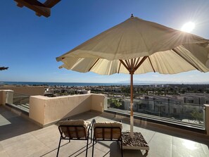 Terrace/patio - 1BR Penthouse Mesca Soma Apt Free Beach, Pool Panoramic Terrace - Seascape Stays (Soma Bay)
