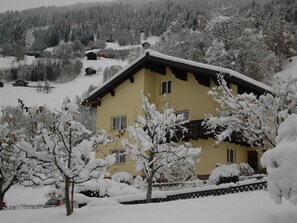 Exterior - Große Wohnung in Silbertal mit Großem Garten by Interhome (Schruns)