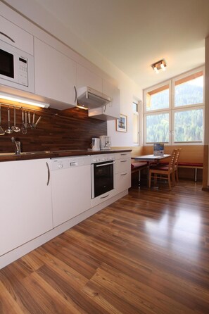Fridge, microwave, oven, dishwasher - App. Adlerhorst 402 by Interhome (Kappl)