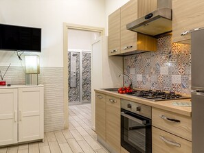 Fridge, oven, cookware/dishes/utensils - Haus Le Sorelle - Julian by Interhome (Castelmola)