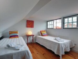 Internet - Studio für 11 Personen und 1 Kind in Lissabon, Região de Lisboa (Costa de Lisbo by Interhome (Lisbon)