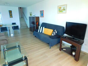 TV - A-157 Joan Margarit by Interhome (Roses)