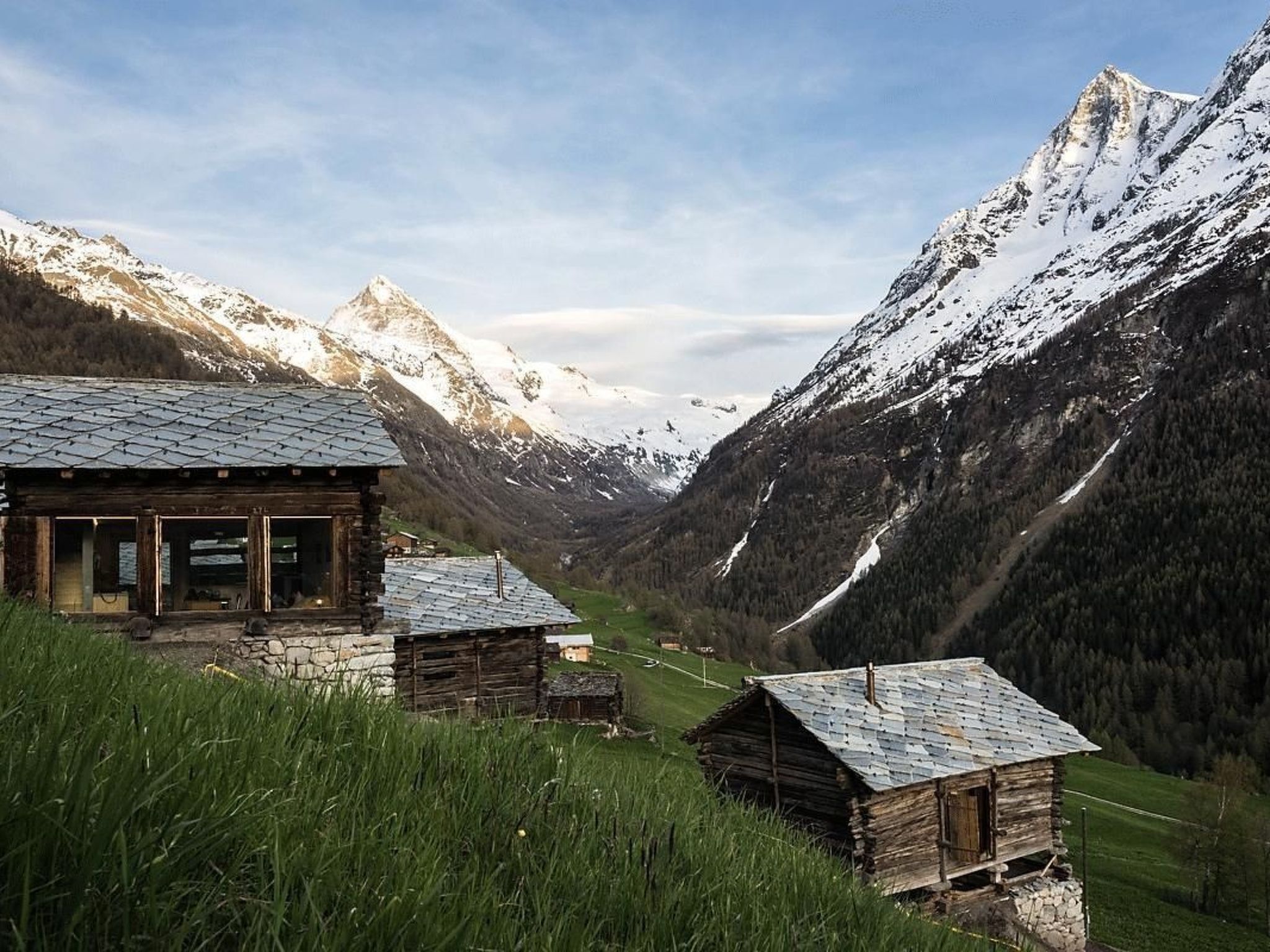 المنشأة من الخارج