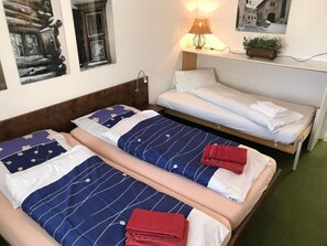 Room - Chesa Arettas by Interhome (Bever)