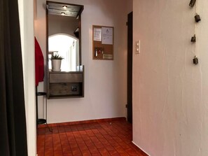 Interior - Chesa Arettas by Interhome (Bever)