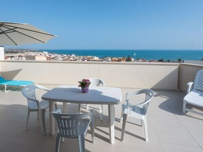 Outdoor dining - Appartamento con 1 camera da letto VISTA MARE by Interhome (Cava d'Aliga)