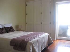 Internet - Haus am Bahnhof by Interhome (Aveiro)