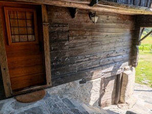 House - Chalet "Borgo Walser Testa 3" by Interhome (Macugnaga)