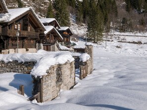 Unclassified image, 3 of 33, button - Chalet "Borgo Walser Testa 3" by Interhome (Macugnaga)