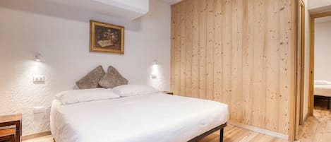 2 bedrooms, internet