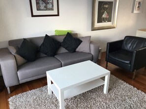 TV, DVD player - modern eingerichtete Ferienwohnung in Andermatt by Interhome (Andermatt)