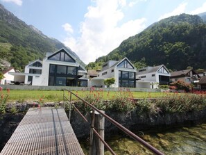 Exterior - Ferienvilla am See 1 by Interhome (Sisikon)
