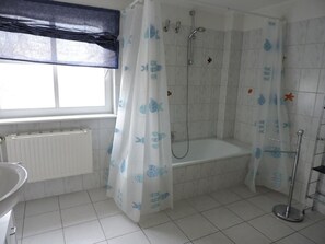 Bathroom - Vacation home Sina by Interhome (Bannesdorf)
