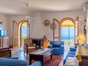 TV - Angelo's Haus by Interhome (Taormina)