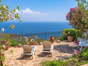 Terrace/patio - Angelo's Haus by Interhome (Taormina)