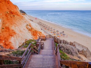 Beach - Wohnung "Falésia" mit Gemeinschaftspool by Interhome (Albufeira)