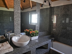 Towels - "Quinta Sta Teresinha" by Interhome (Carvoeiro)