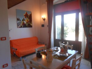 Dining - ARANCIONE by Interhome (Cisternino)