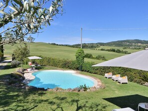 Pool - Villa 'Torcicoda' mit privatem Pool by Interhome (Chianni)