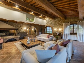 Fireplace - Villa 'Torcicoda' mit privatem Pool by Interhome (Chianni)