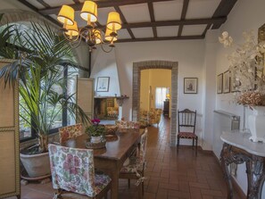 Dining - Komfortable Unterkunft in einem Schloss, Schwimmbad by Interhome (Castel Cellesi)