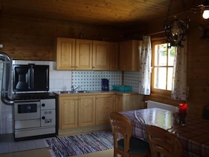 Kühlschrank, Kochgeschirr/Geschirr/Besteck