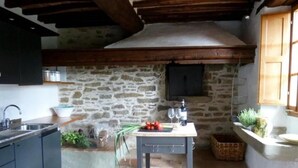 Fridge, oven, dishwasher, cookware/dishes/utensils - l'Alto grosses Haus by Interhome (Greve in Chianti)