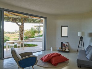 TV - Villa Vendicari Junior by Interhome (Calabernardo)