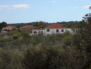 Exterior - Charmante Ferienwohnung Fana by Interhome (Donje Selo)