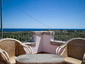 Property grounds - Wohnung 'Resacca' mit Wasserblick by Interhome (Agrustos)