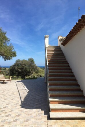 Property grounds - Wohnung 'Resacca' mit Wasserblick by Interhome (Agrustos)