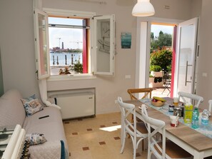 Dining - Wohnung mit Meerblick by Interhome (Chioggia)