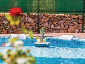 Pool - Geräumige, topmoderne Ferienvilla mit eigenem Pool by Interhome (Krk/Čižići)
