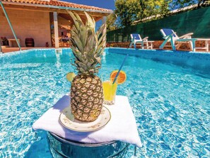 Pool - Geräumige, topmoderne Ferienvilla mit eigenem Pool by Interhome (Krk/Čižići)