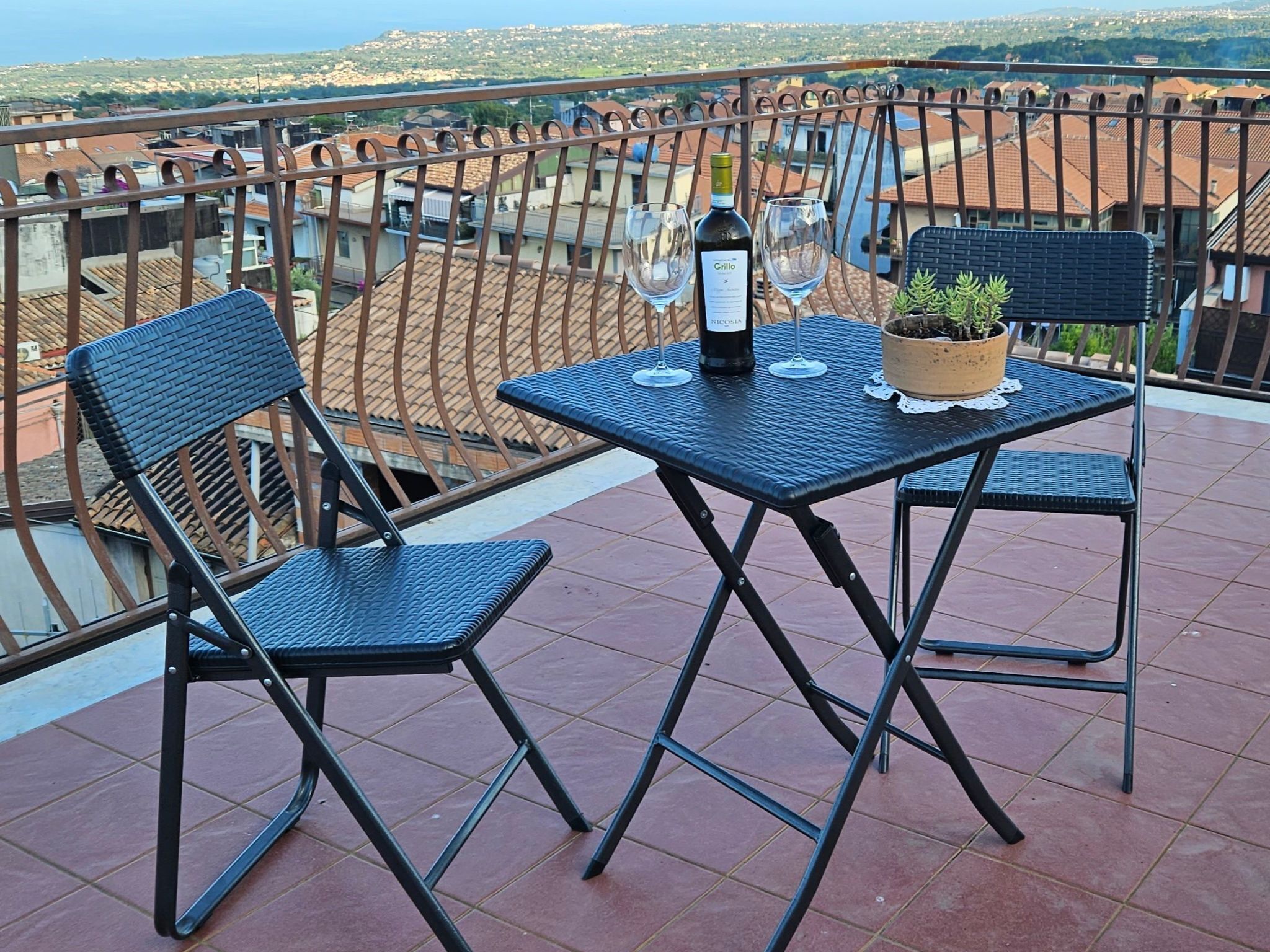 屋外ダイニングエリア