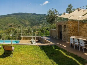 Outdoor dining - Ferienvilla 'Fonte vento' mit privatem Pool by Interhome (Cortona)