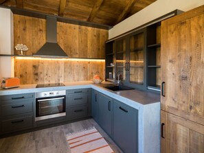 Refrigerador, microondas, horno y lavavajillas 