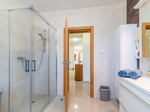Towels - Villa Krase mit Pool by Interhome (Pula/Rakalj)