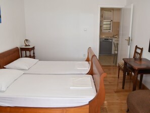 Internet - Ruhige Ferienwohnung mit Terrasse und Garten by Interhome (Drage)