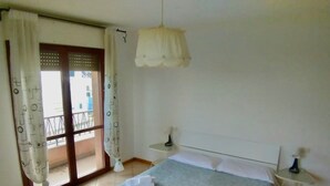 1 quarto, acesso à internet