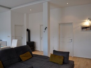 TV, fireplace, DVD player - "Sanset" mit Blick auf das Wasser by Interhome (Rab/Lopar)