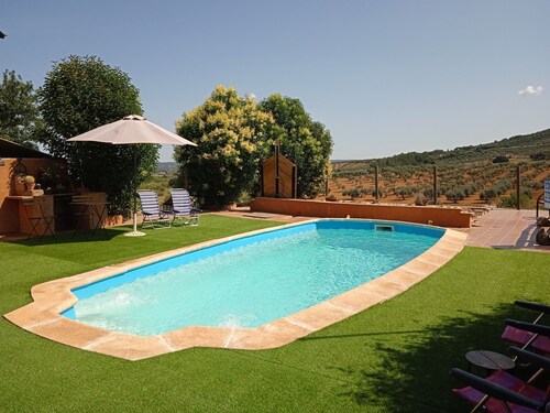 Finca "Cottage" mit gemeinschaftlichem Pool by Interhome
