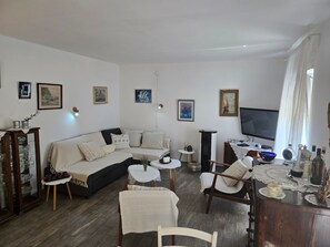 Living area - in Banjole mit Großem Garten by Interhome (Pula/Banjole)